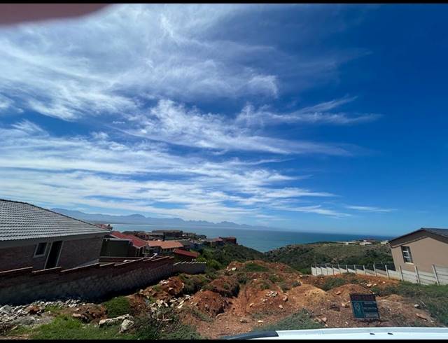 LAND FOR SALE IN MOSSEL BAY EXT 26